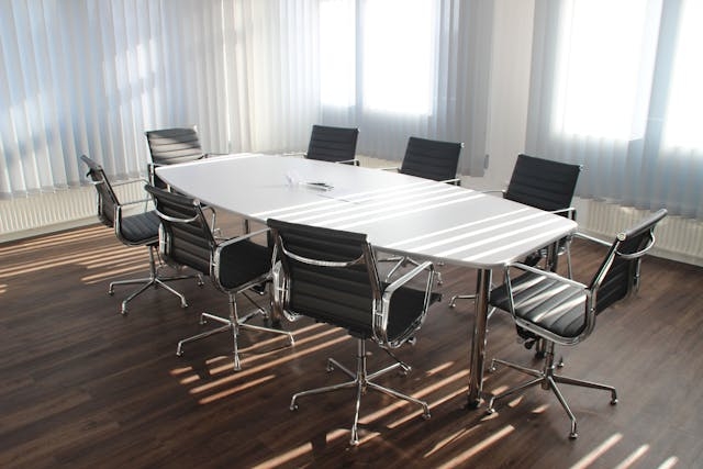 Meeting table